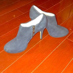 Vince camuto blue hills